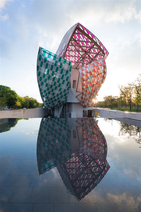 daniel buren fondation louis vuitton|daniel buren the fondation.